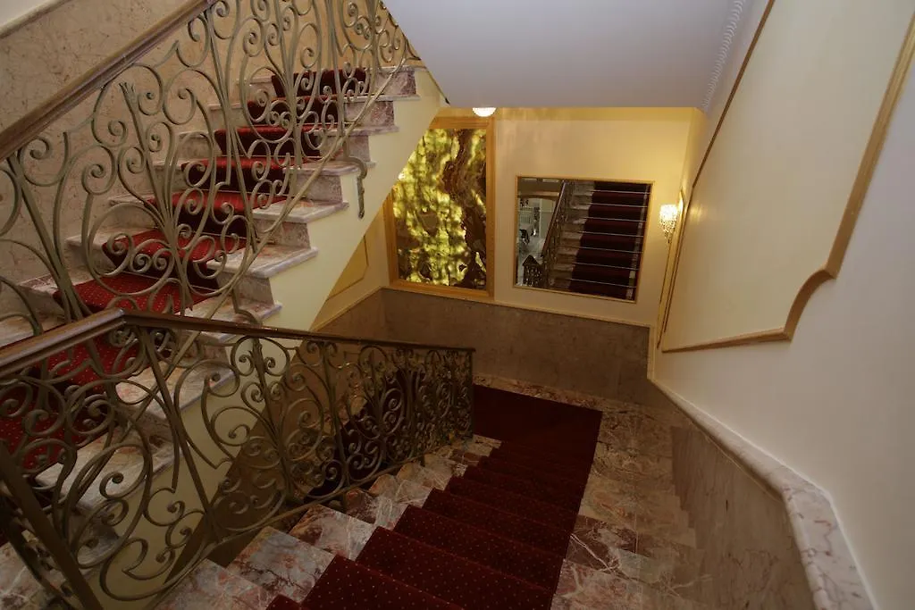 Hotel Boutique Las-1
