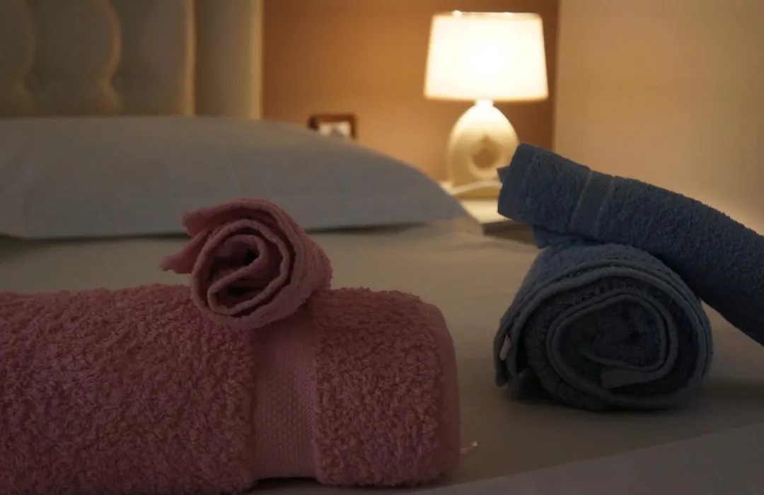 Meg'Rooms - Feels Like Home-1
