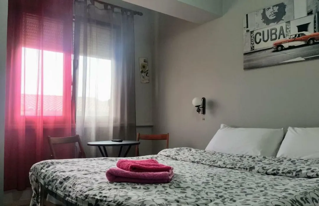 Elisabet Tirana-1