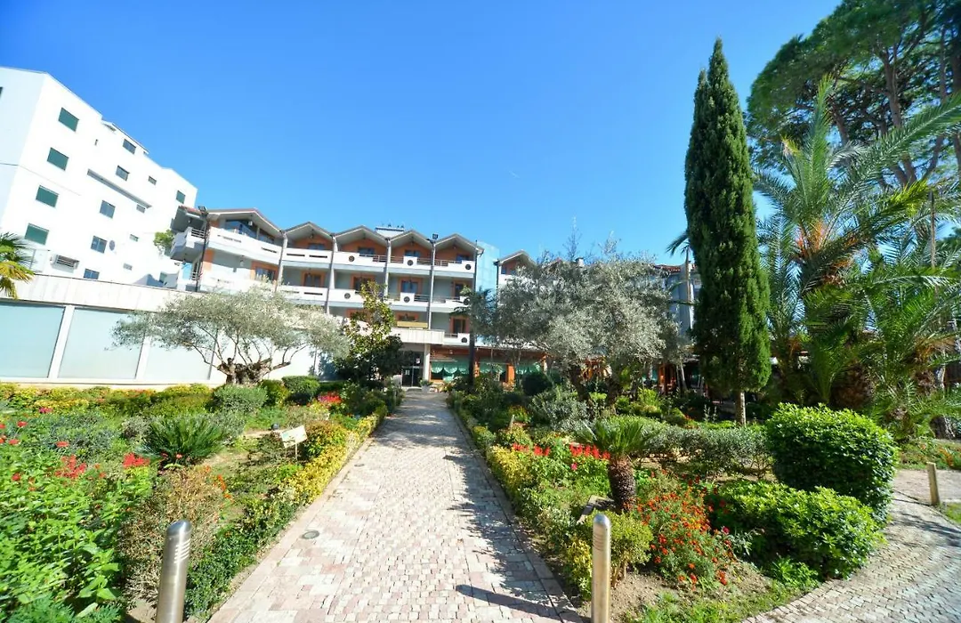 Hotel California Resort-1