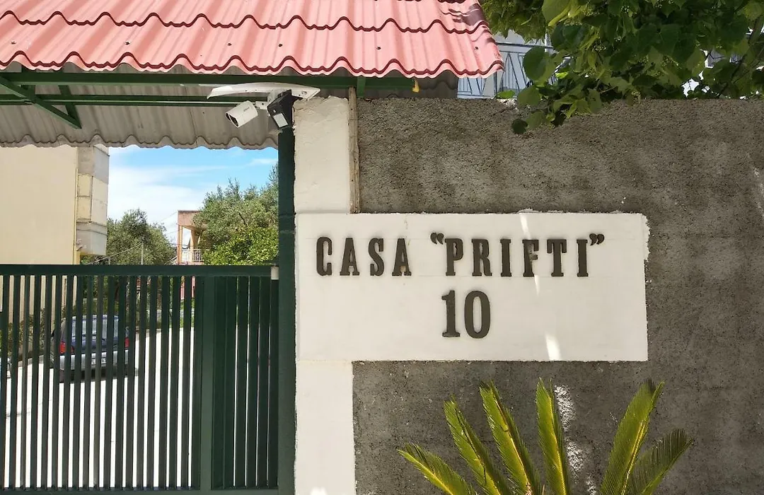 Casa Prifti-1