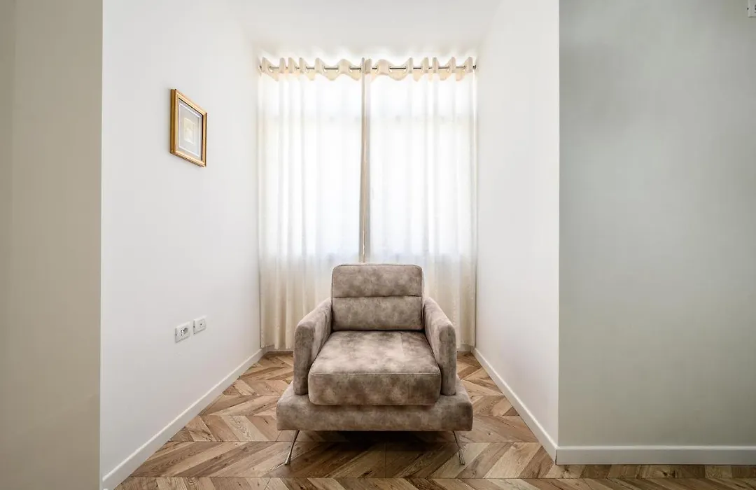 Miku Apartments-Luxury City View At Wilson Square-1