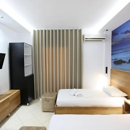 Ksamil Central Park Hotel-3