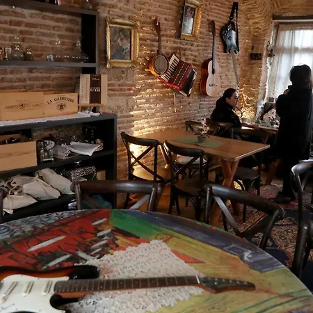 Le Petit Secret, Korce, Albania-3
