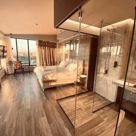 Deluxe Room 01-2