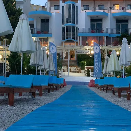 Cocktail & Dreams - Beach Hotel-2