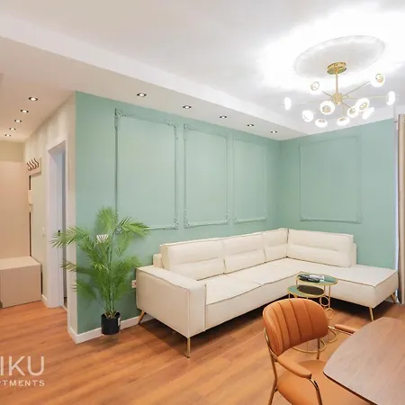 Miku Apartment - Lux 2Bd Apartment At City Center-2