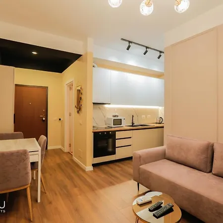 Miku Apartment - Perfect 1Bedroom At Komuna E Parisit-2