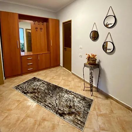 Lucas Apartment 2-3