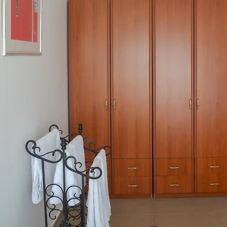Chiara Lovely Apartment-3