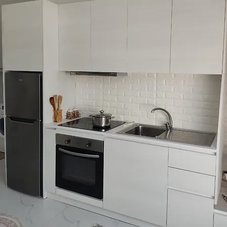 Cozy Apartment Near Bunkart-2