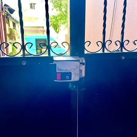 Central Studio Apartment 1, Tirana-2