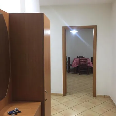 Seaview Apartment With Secured Parking 80 M-2