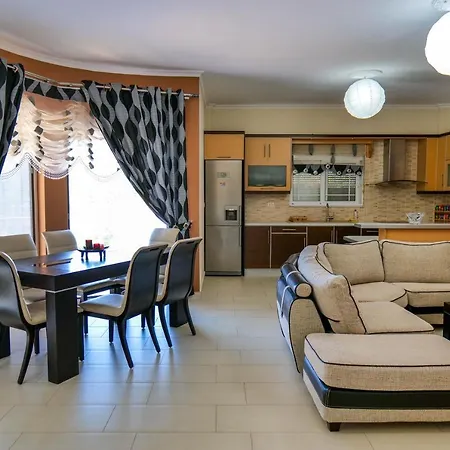 Ideal House & Apartments-2
