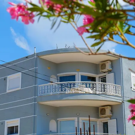 Ideal House & Apartments-3