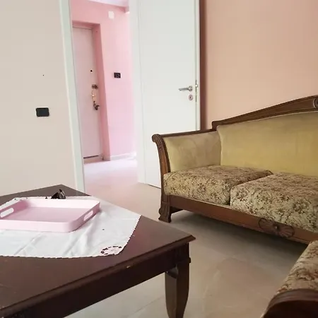 Sunny Apartment-2