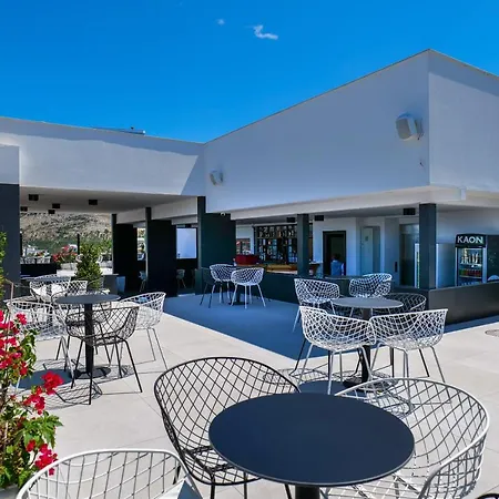 Three Islands Hotel Of Ksamil-3