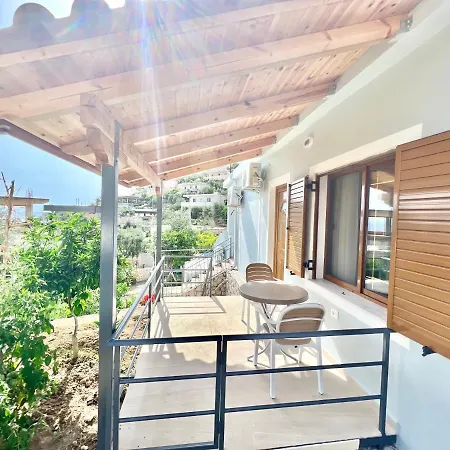 Coral Guesthouse Sarande-2