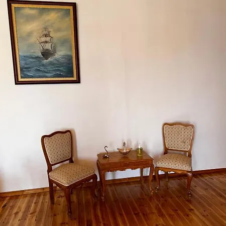 Traditional Old House-3
