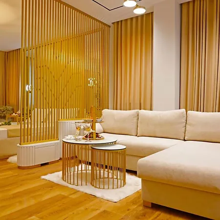Mark Hotel-3