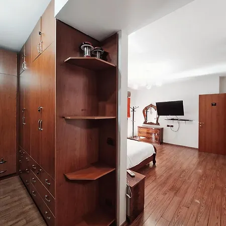 Rino'S Apartment-3