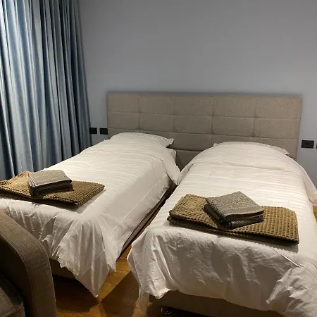 Vila-Amo, Suites&Rooms In Tirana Center-3
