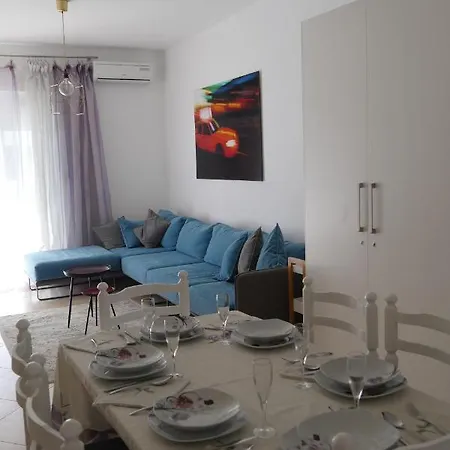 Seaside Apartment-3