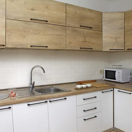 Beautiful Apartment At Port Side!-2