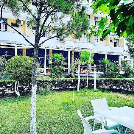 Hotel La Perla-3