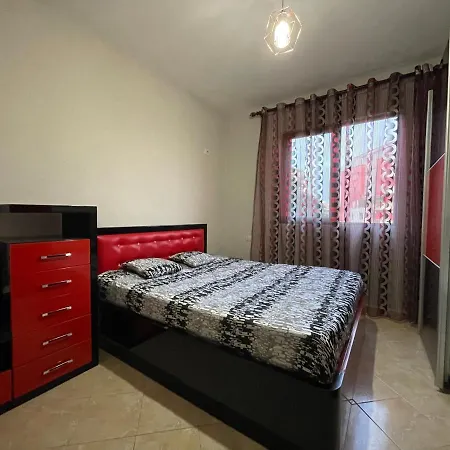 Private Rooms 2 - City & Mountain Views & Free Parking & Wifi-3