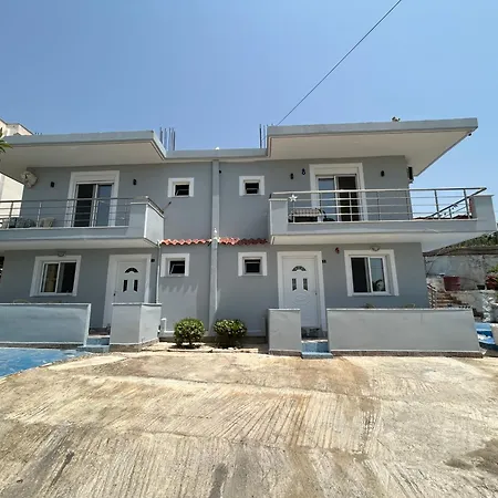 Eri Rooms-3