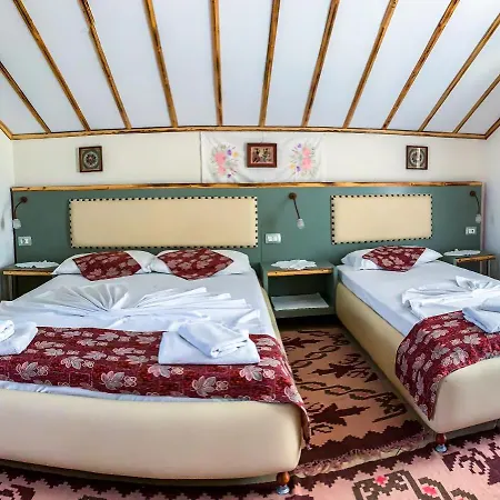 Oda'S Room-3