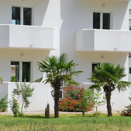 Hotel Velipoja Village-3