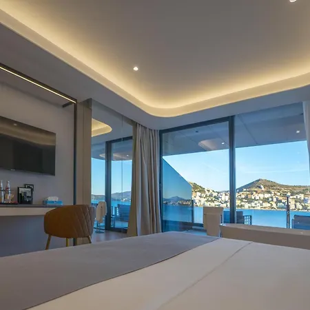 Yacht Premium Hotel-3