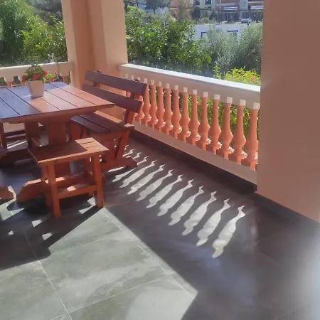 Four Seasons Apartments-3