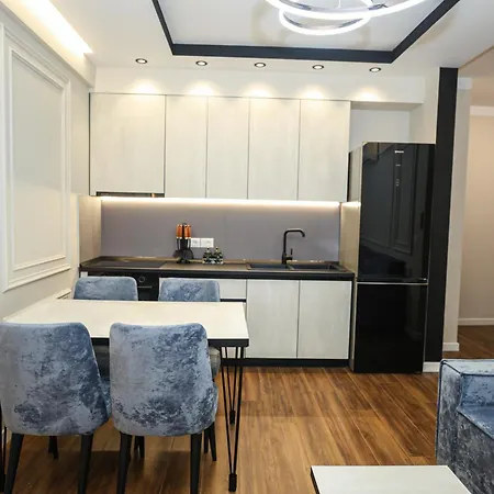 Miku Apartment-Cozy 1Bd Apartment At Komuna E Parisit-3