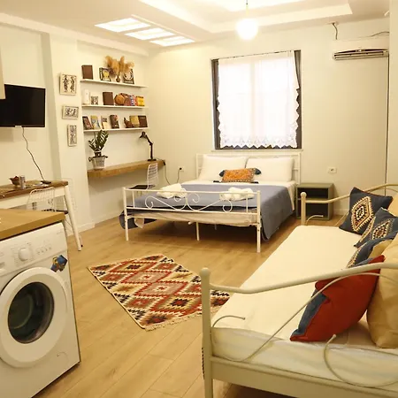 Illyrian Studio Apartment 2-3