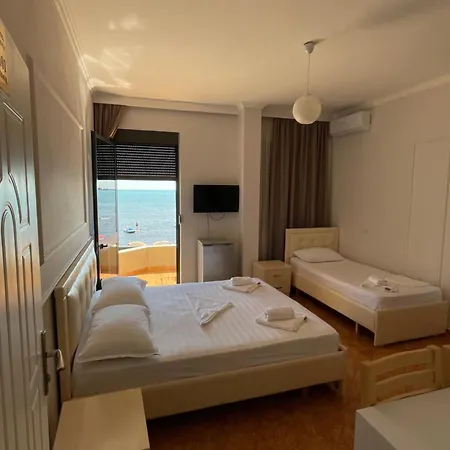 Hotel Tirona-2