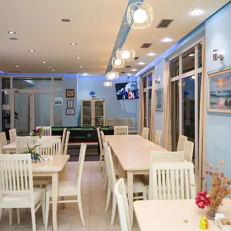 Aqua Blue Hotel-3