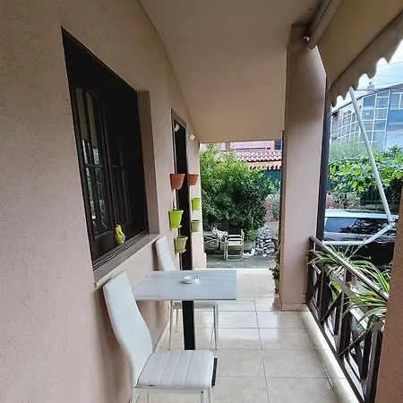 Teba Garden'S Villa-2