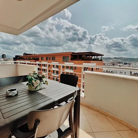 Cozy Rooftop Apartment - Your Home, Away From Home!-2