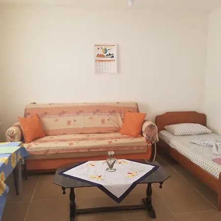 Keno'S Apartment-3