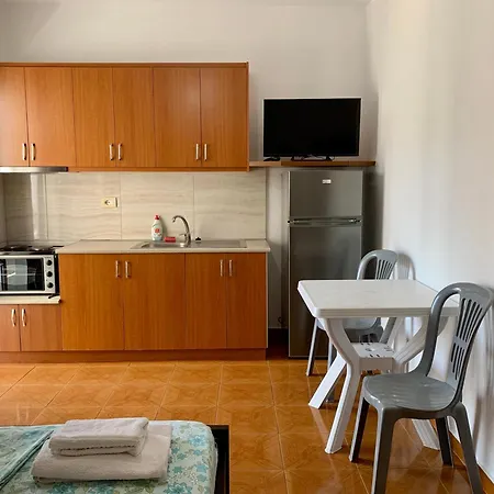 Vaso Apts-2
