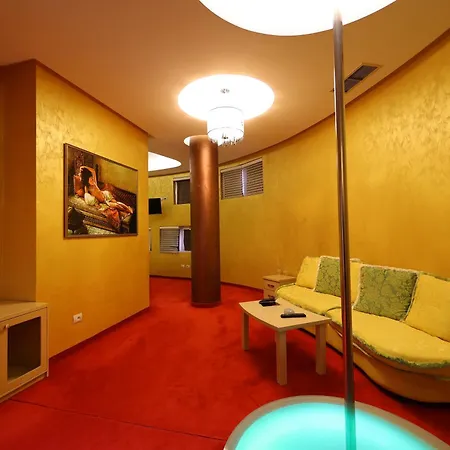 Hotel Gjuta-2