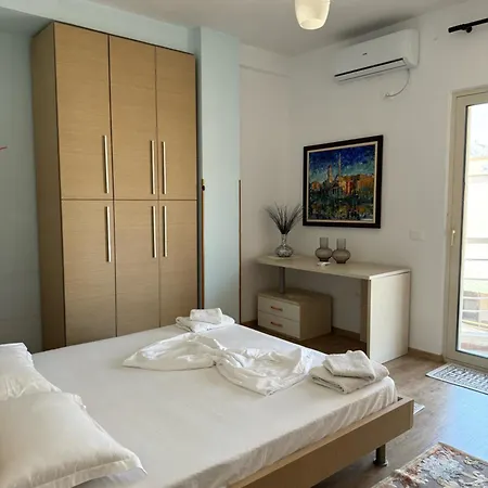 Era'S Apartment-3