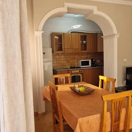 Sandra'S Apartment In Tirana Center-2