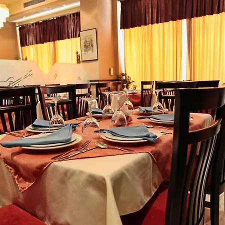 Hotel Regency-2