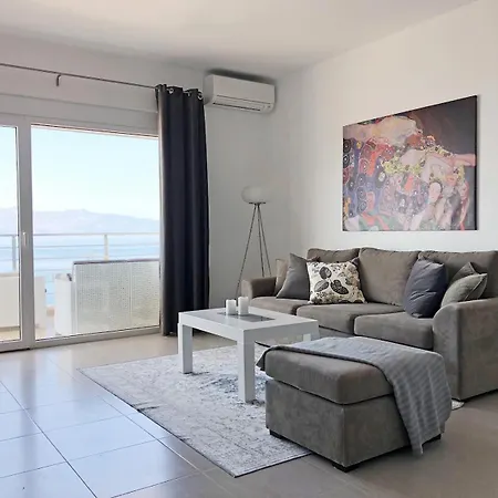 Saranda Luxury View Apartment-3