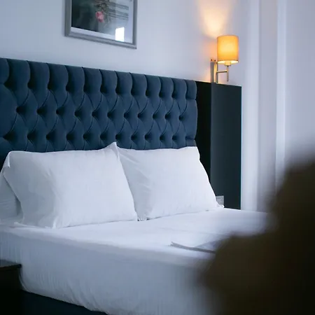 Hotel Fron-2