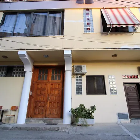 Central Apartments Shoshi-2
